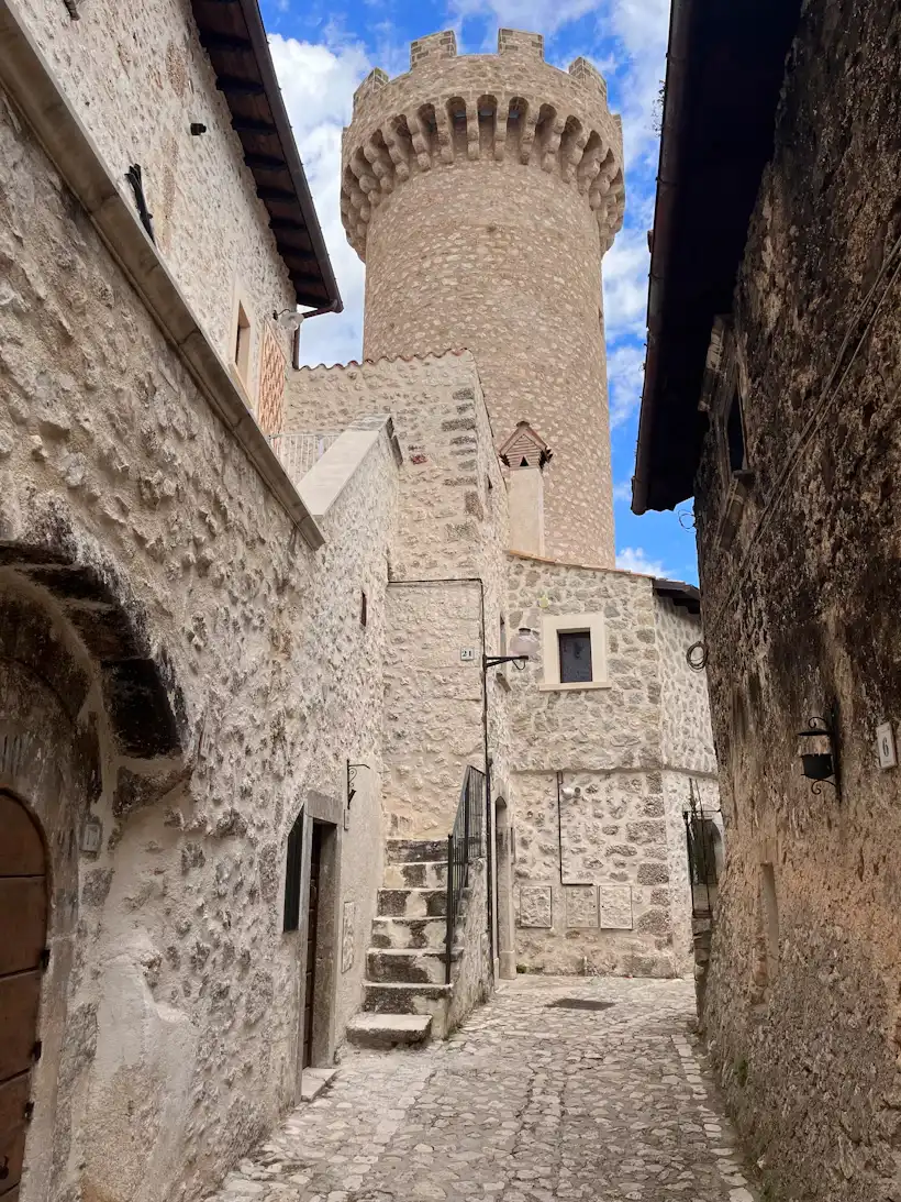 Edifici in pietra di Santo Stefano di Sessanio